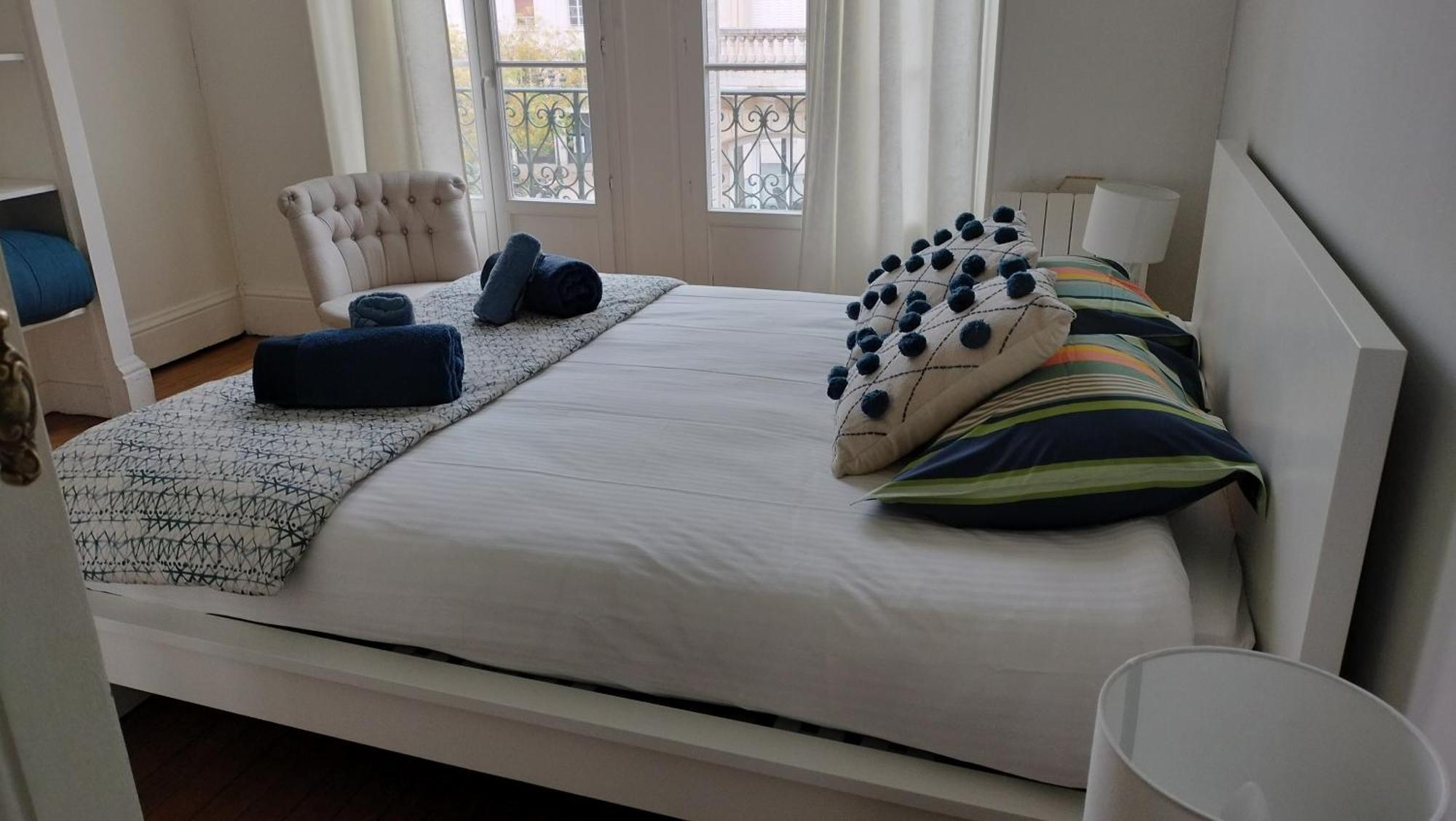 Appartement F3 Au Balcon De La Place Du Martroi Orléans Eksteriør billede